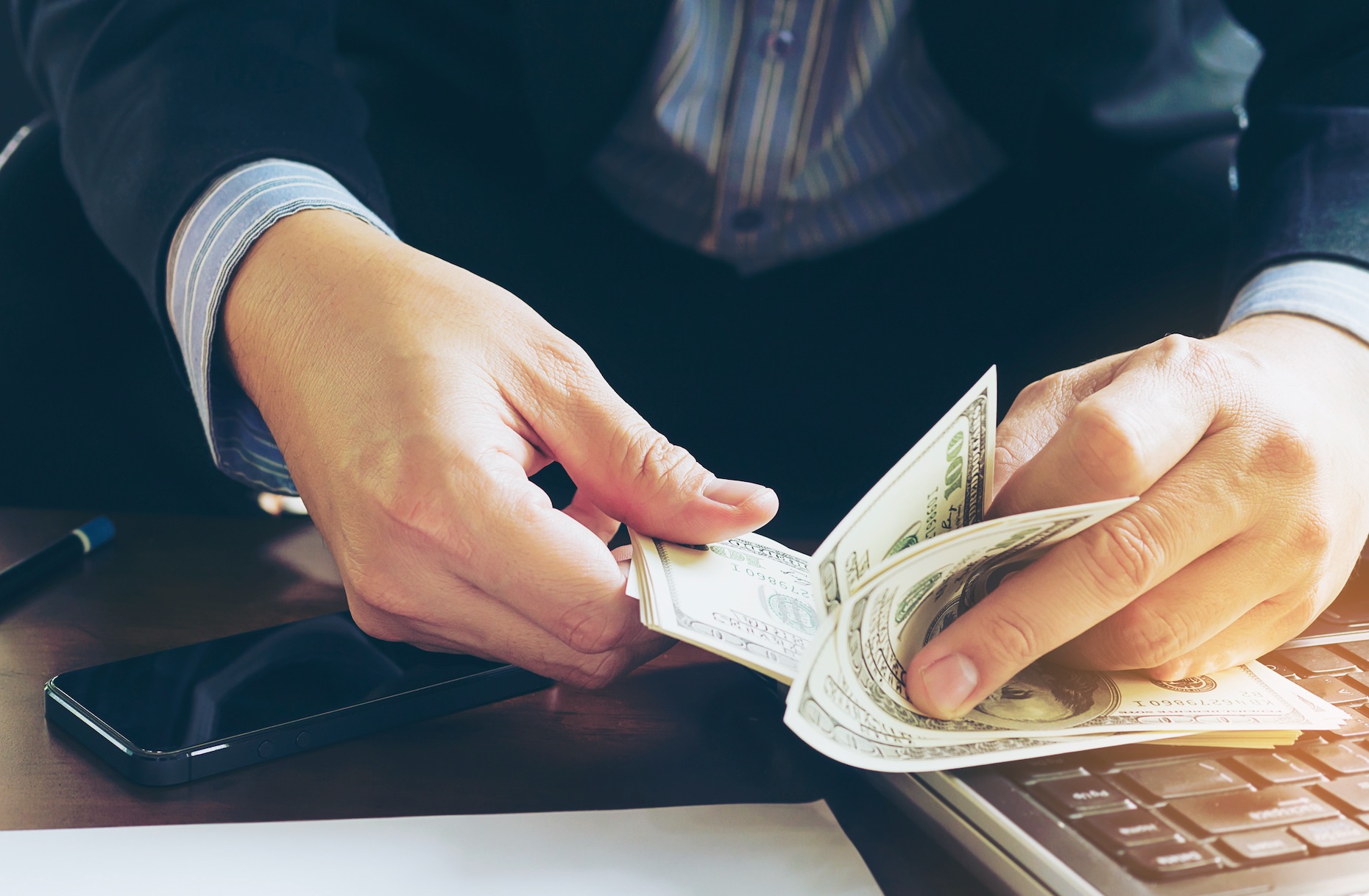 Suçtan Kaynaklanan Malvarlığı Değerlerini Aklama Suçu Nedir