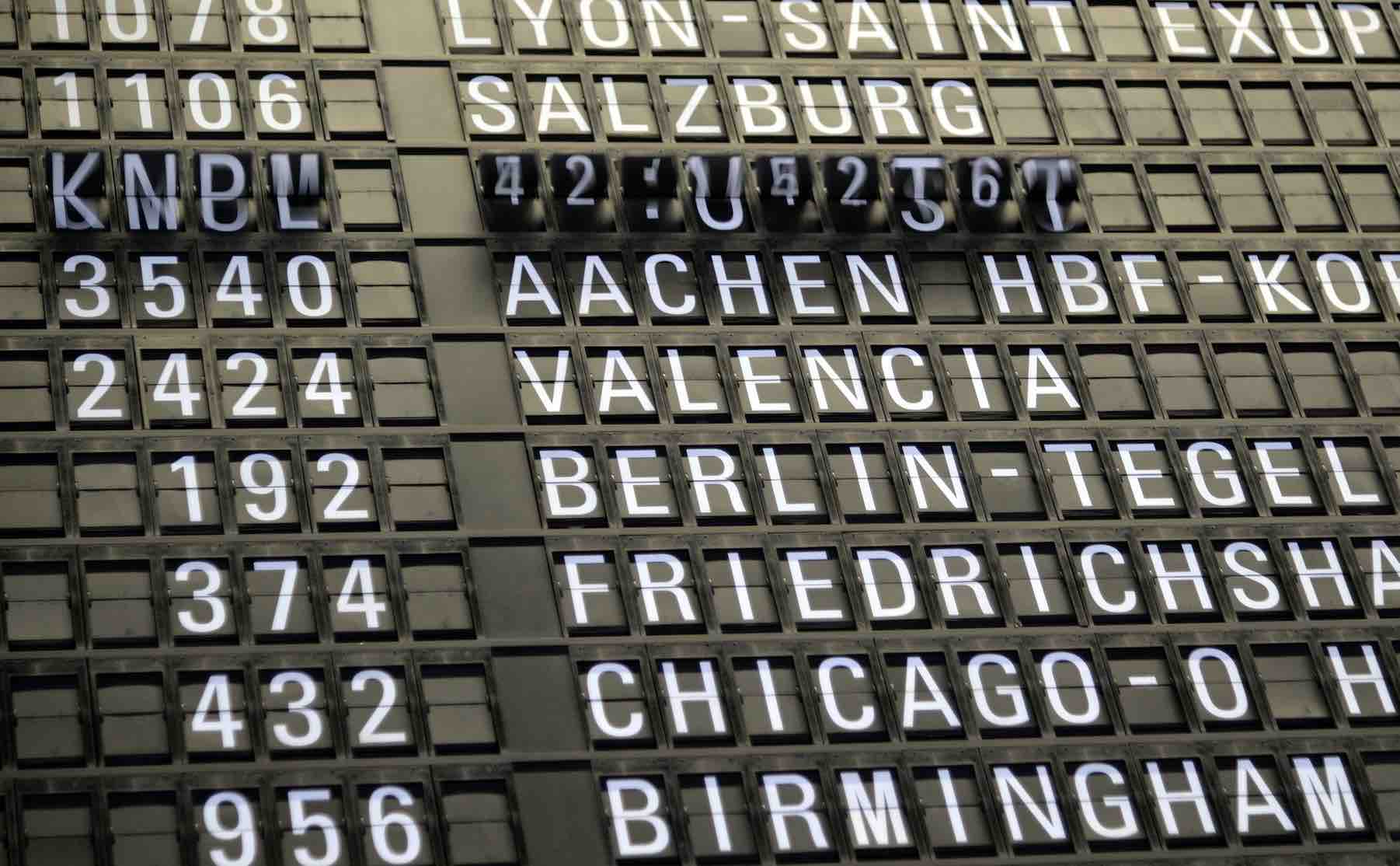 Aşı Olmak Zorunlu mu? Aşı Olmadan Seyahatin Kısıtlanması Hukuki mi?